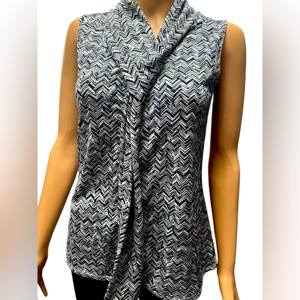 Candid Soul - EC - Gorgeous Faux Wrap Top